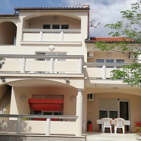 Studio In With Balcony, Air Conditioning, Wi-fi, Dishwasher Appartamento *